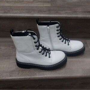 Sincerely  Jewels Harley white lace up combat boots size 8